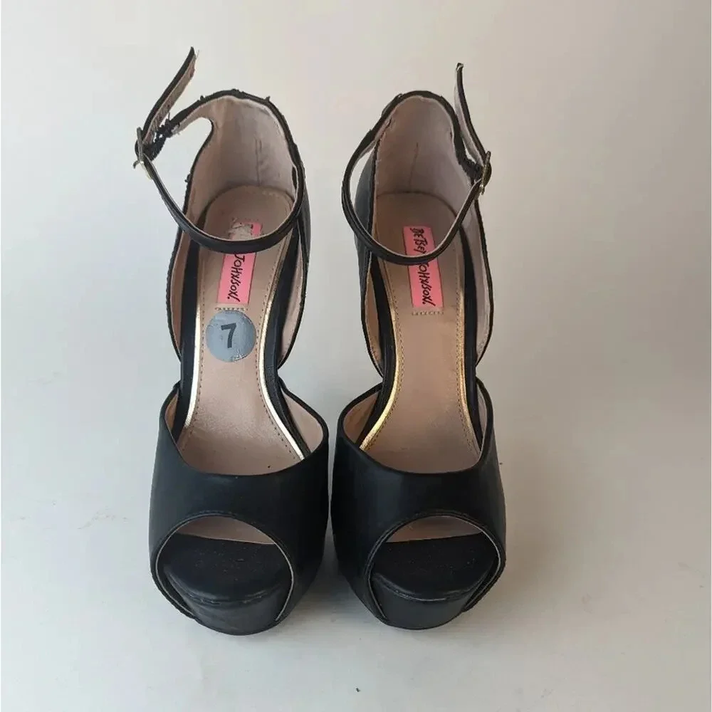 Betsey Johnson Platform Stilleto Heels  / 7
